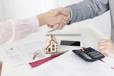 Nhờ người khác đứng tên công ty: Quy định và rủi ro cần biết